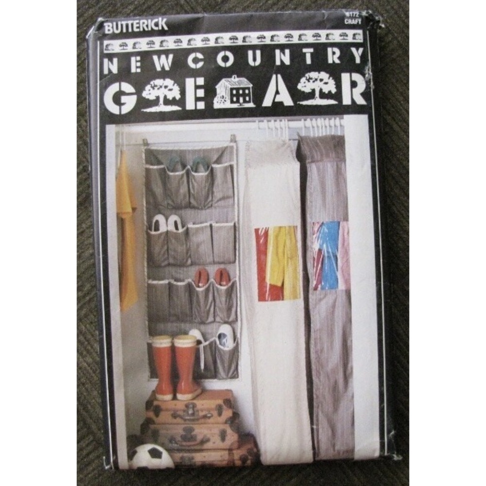 Closet Accessories - Sewing Pattern BUTTERICK 6172 New Country Gear Cut Complete
